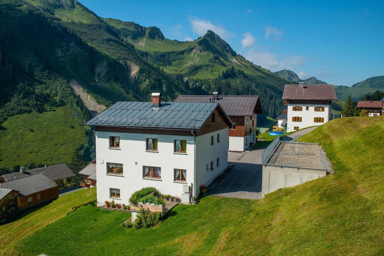 Haus Furka Hotel Damuels Luaran gambar