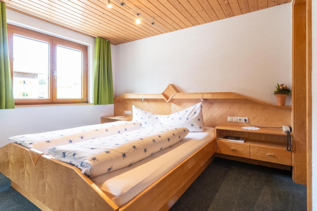 Haus Furka Hotel Damuels Luaran gambar