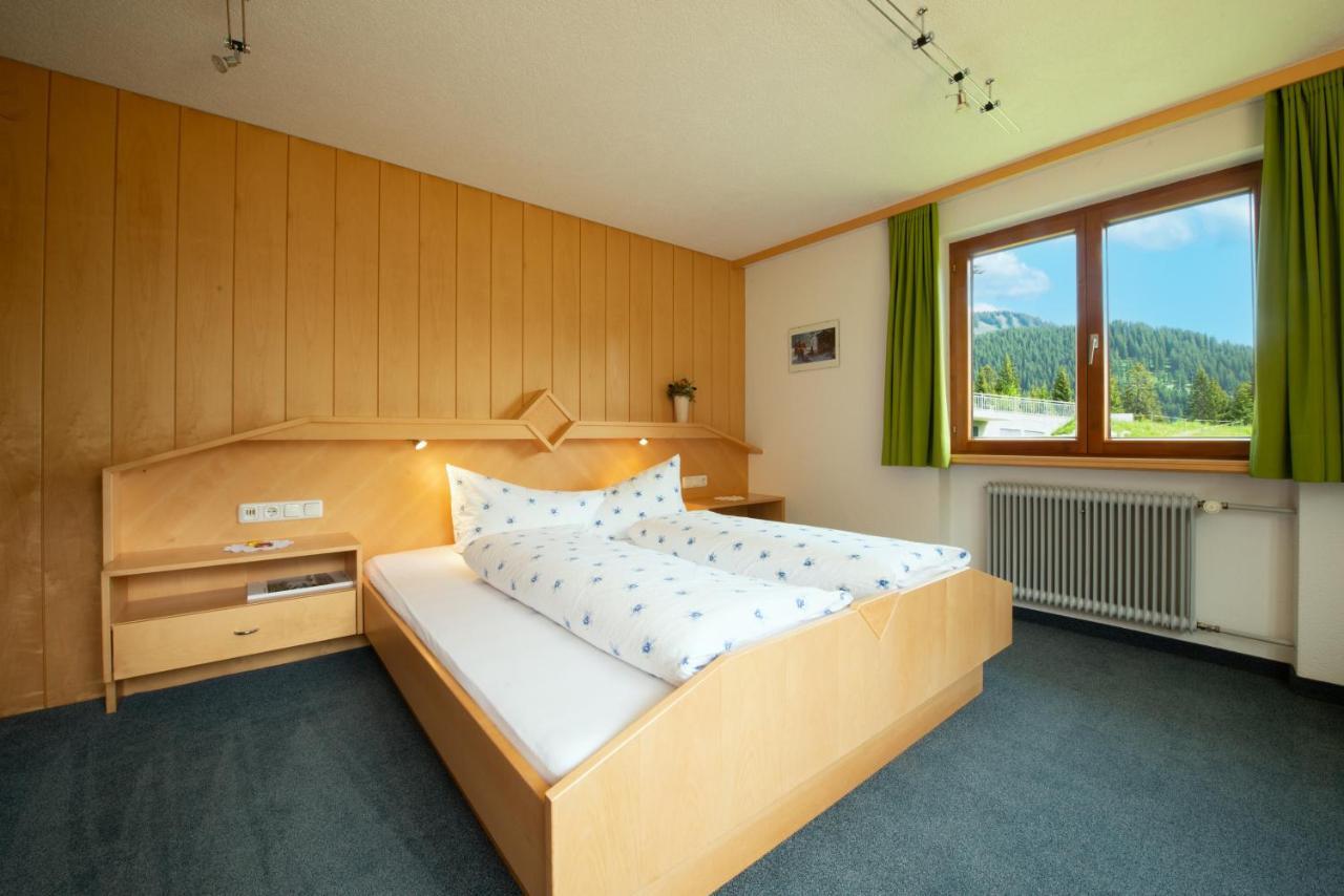 Haus Furka Hotel Damuels Luaran gambar