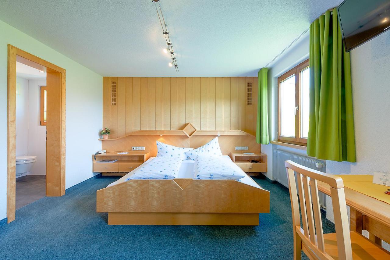 Haus Furka Hotel Damuels Luaran gambar