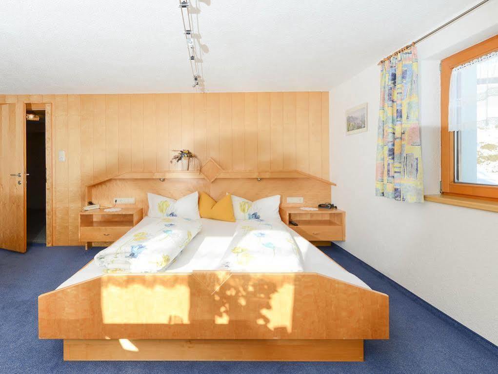 Haus Furka Hotel Damuels Luaran gambar