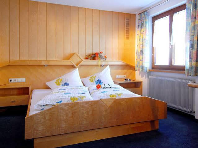 Haus Furka Hotel Damuels Luaran gambar